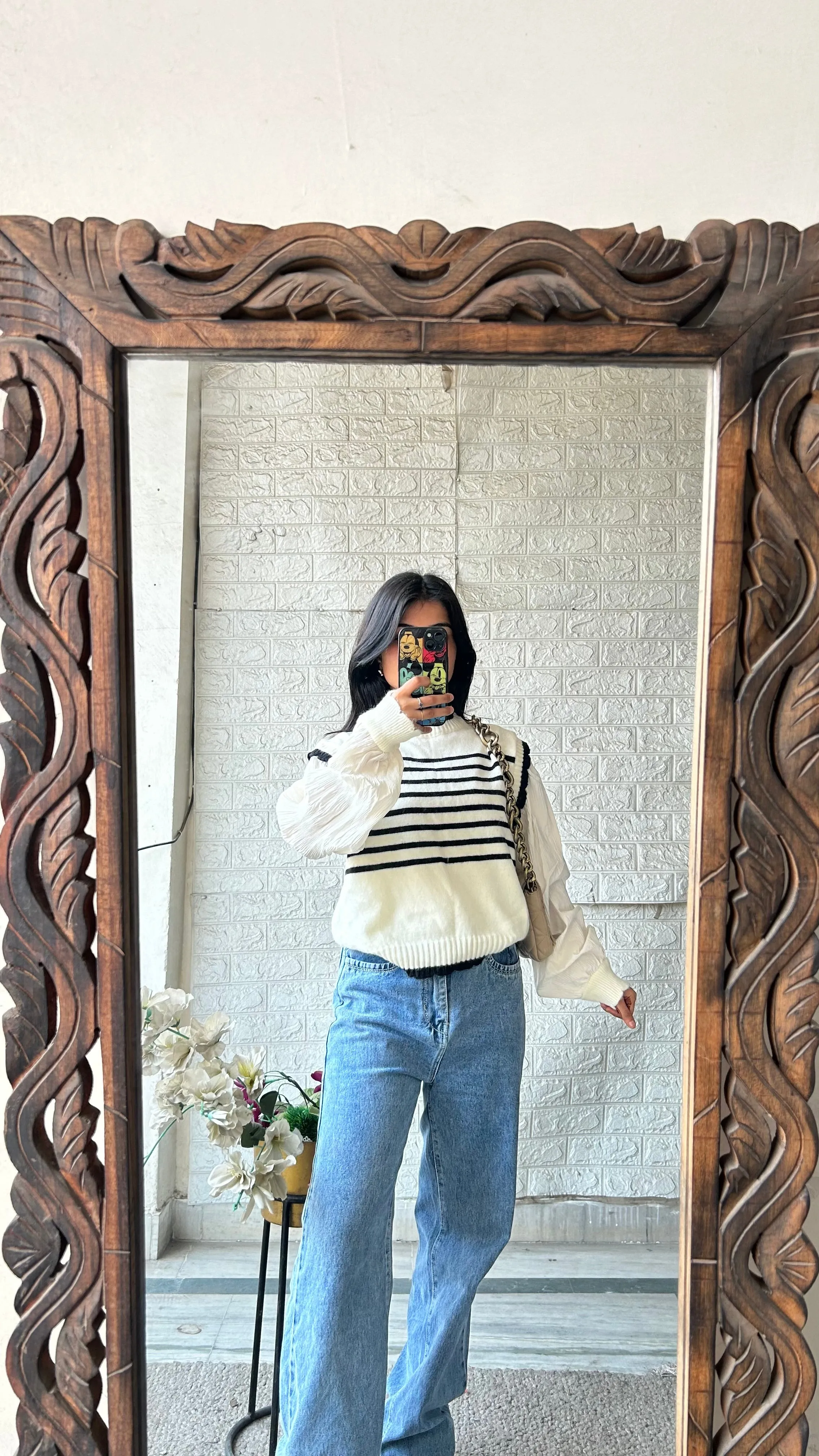 Light Cute sweater 32- 34 bust