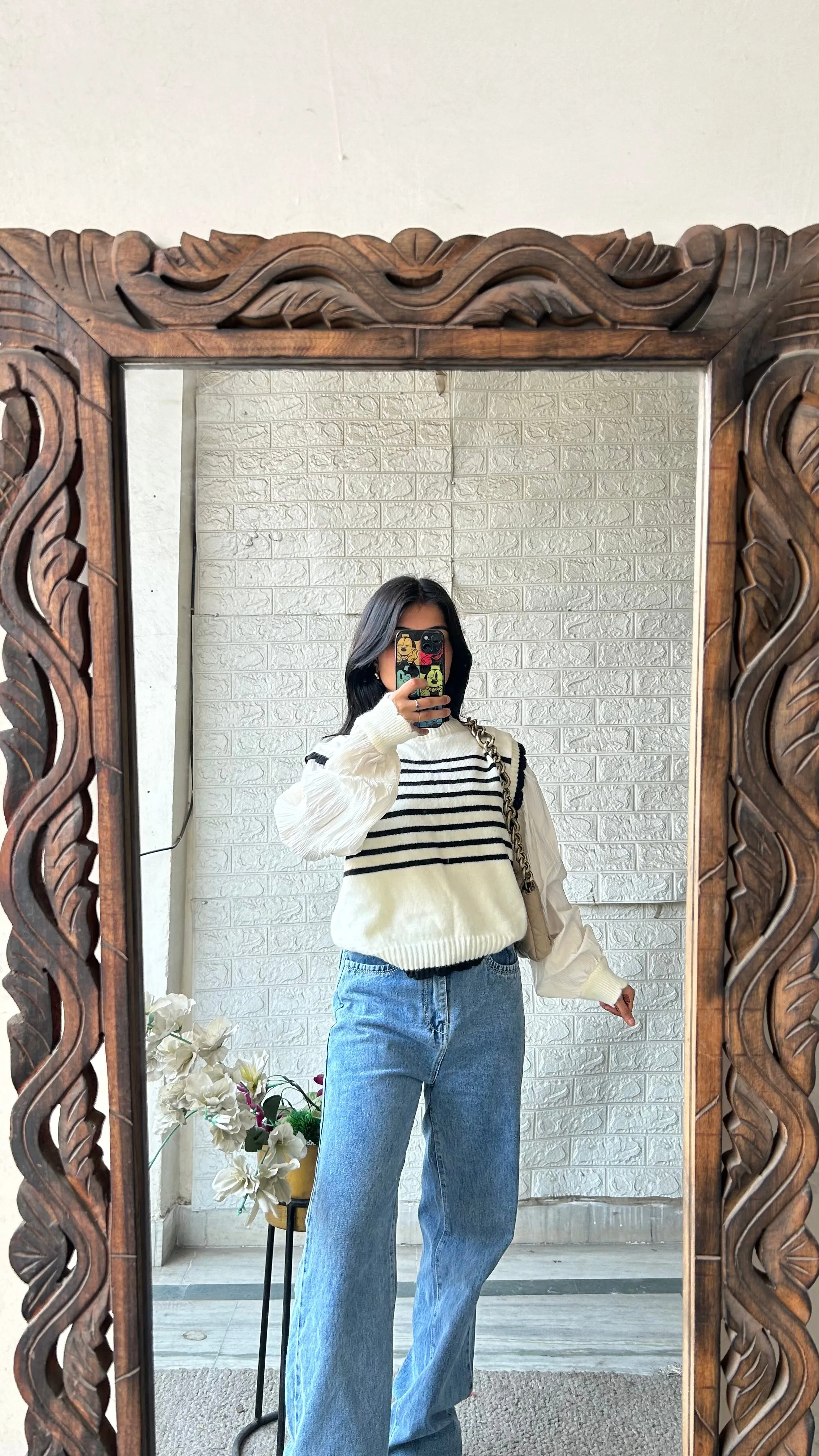 Light Cute sweater 32- 34 bust