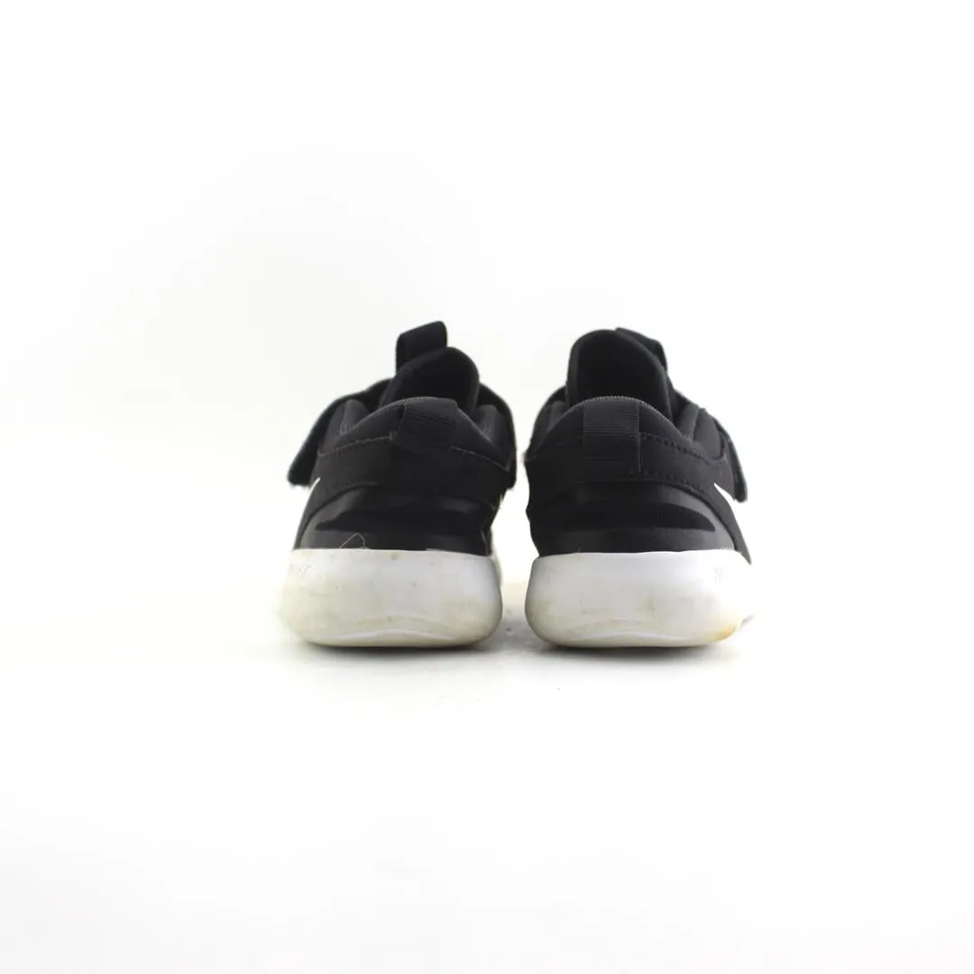 NIKE FLEX CONTACT 4